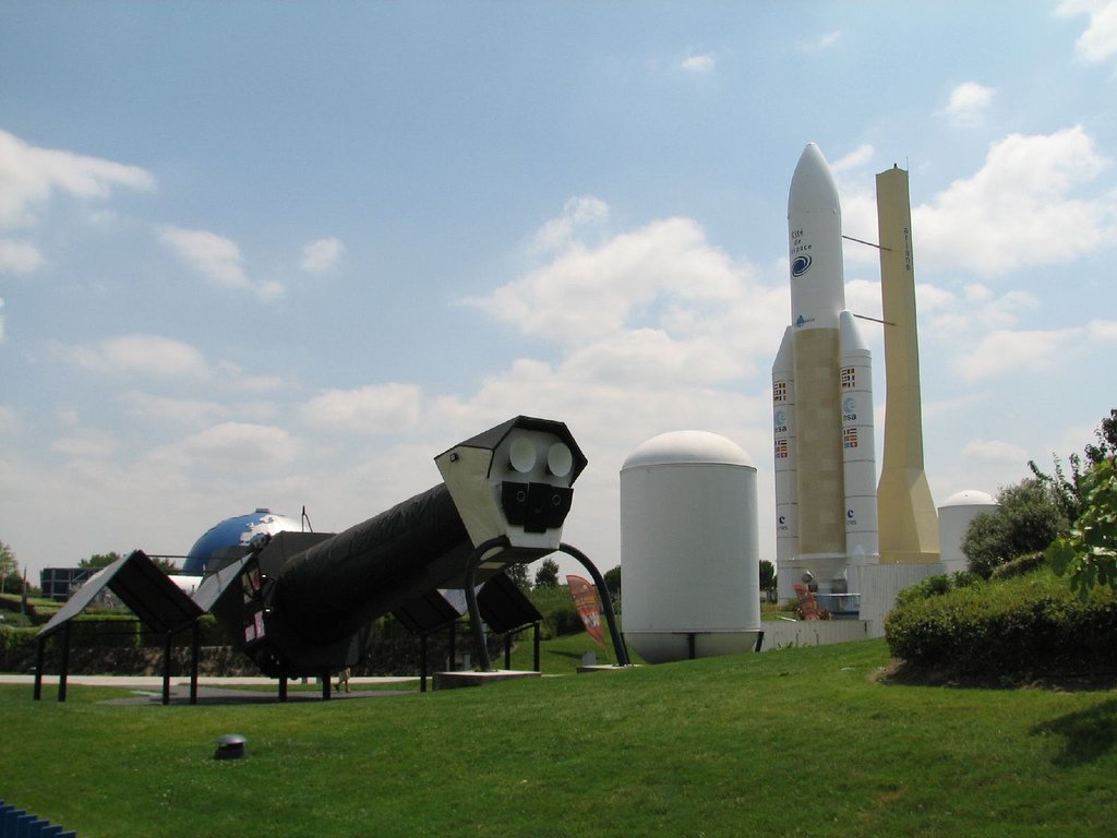 Космический городок. Космический городок Тулуза. Космический музей в Тулузе. Парк космос. Франция Тулуза парк.