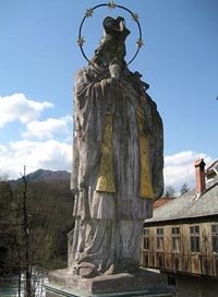 Фонтан Святого Иоанна Непомука (Fountain of St. John Nepomuk), Крань