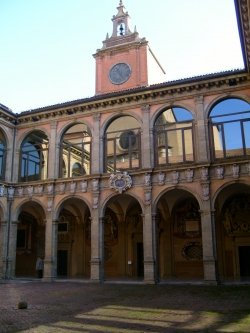 Арчигинназио (Archiginnasio), Болонья