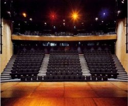 Театр-варьете (Theatre Des Varietes), Ла-Кондамин