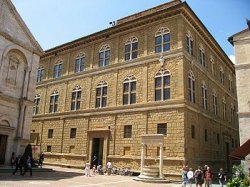   ( ) (Palazzo Piccolomini), 